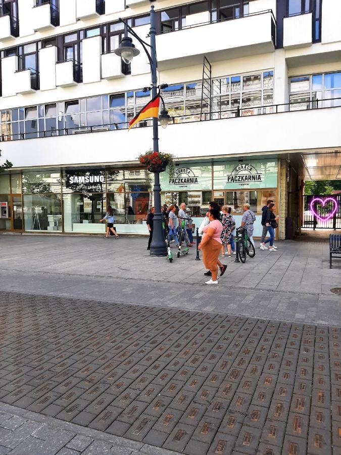 Hollywood Piotrkowska Klimat,jakosc,styl